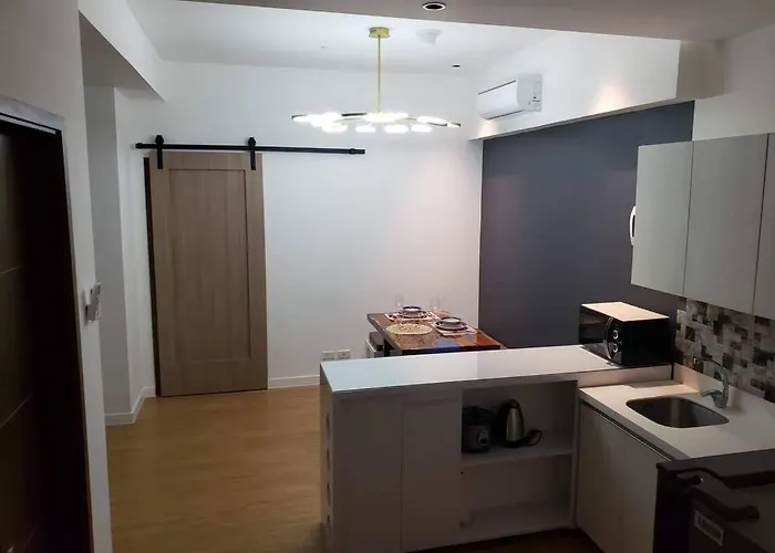 2 Bedroom Executive Under New Management Apartment *