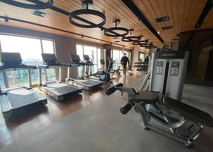 2 Bedroom Executive Under New Management Apartment *