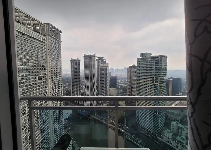 2 Bedroom Executive Under New Management * Manila
