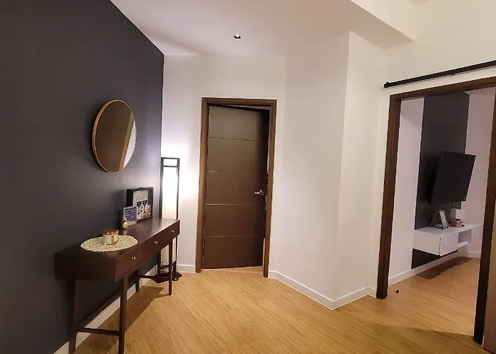 2 Bedroom Executive Under New Management Manila